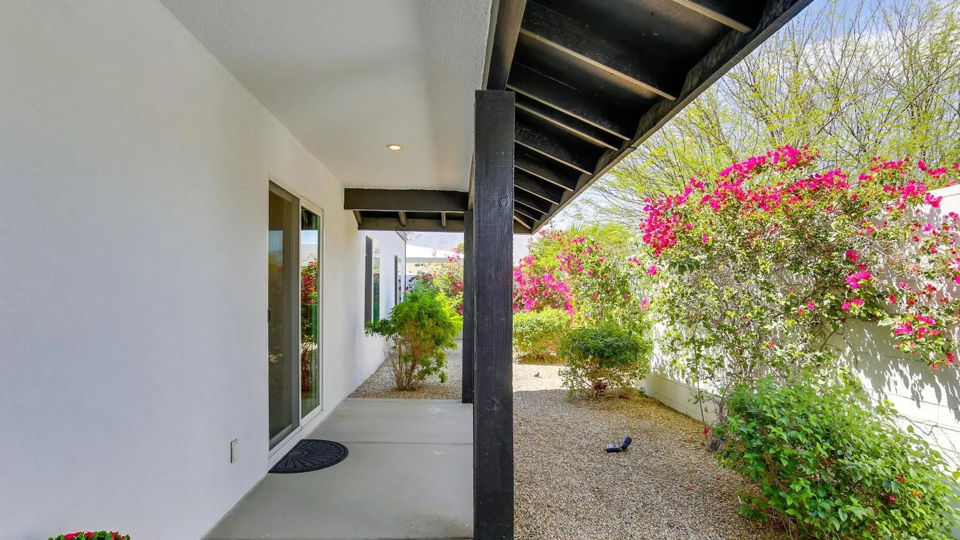 Mtn Views and Outdoor Oasis Palm Springs Getaway Villa Holiday home